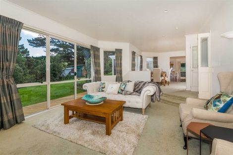 Photo of property in 22 Dene Court Lane, Greenhithe, Auckland, 0632