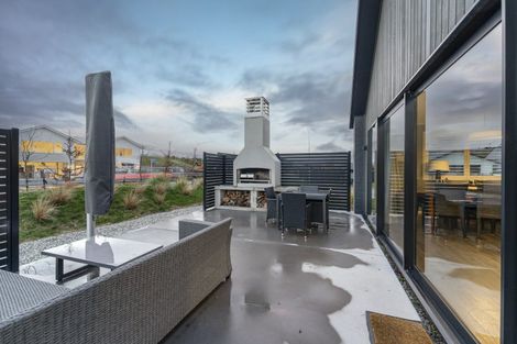 Photo of property in 7 Hatters Lane, Mount Pisa, 9383