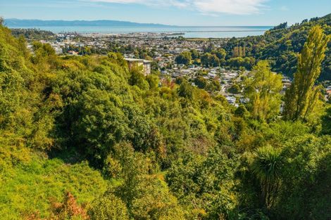 Photo of property in 2 City Heights, Maitai, Nelson, 7010