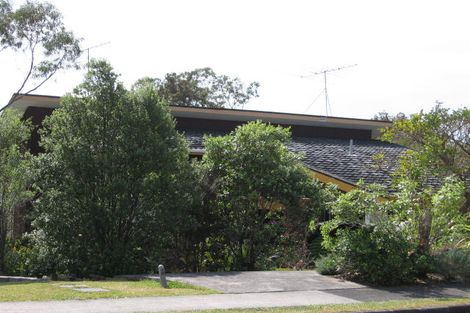 Photo of property in 18 Robin Lane, Browns Bay, Auckland, 0630