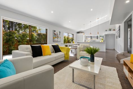 Photo of property in 44 Matua Road, Huapai, Kumeu, 0810