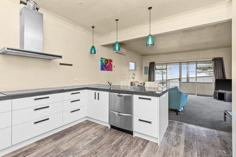 Photo of property in 473 Marine Parade, Napier South, Napier, 4110