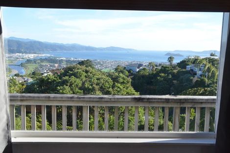 Photo of property in 5 Poto Road, Normandale, Lower Hutt, 5010