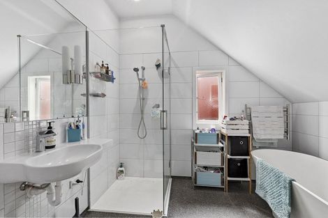 Photo of property in 8 Hargreaves Street, Mount Cook, Wellington, 6021