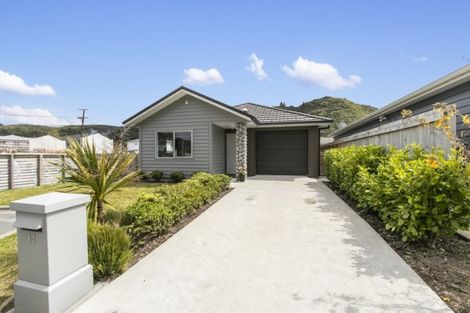 Photo of property in 14 Reubens Farm Lane, Taita, Lower Hutt, 5011