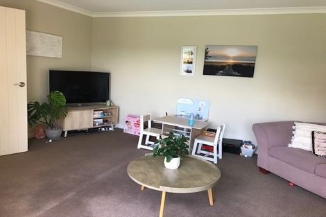 Photo of property in 242 Schnapper Rock Road, Schnapper Rock, Auckland, 0632