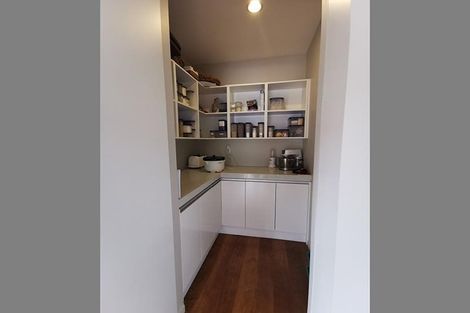 Photo of property in 12 Mural Place, Greenhithe, Auckland, 0632