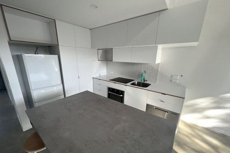 Photo of property in 5 Te Ara O Paetutu, Petone, Lower Hutt, 5012