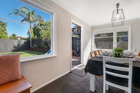 Photo of property in 1/14 Roband Avenue, Glenfield, Auckland, 0629
