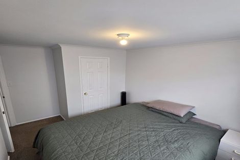 Photo of property in 12 Ranch Avenue, Beach Haven, Auckland, 0626