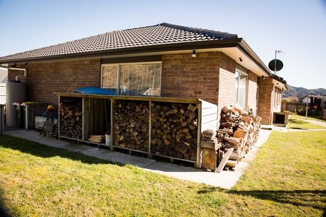 Photo of property in 48 Nelson Crescent, Wainuiomata, Lower Hutt, 5014