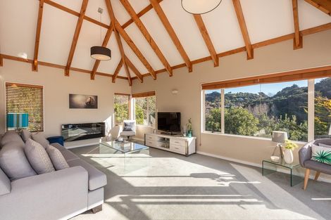 Photo of property in 24 Observatory Close, Whitby, Porirua, 5024