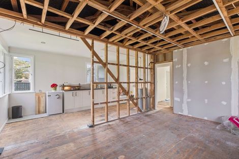 Photo of property in 3 Luke Place, Otara, Auckland, 2023