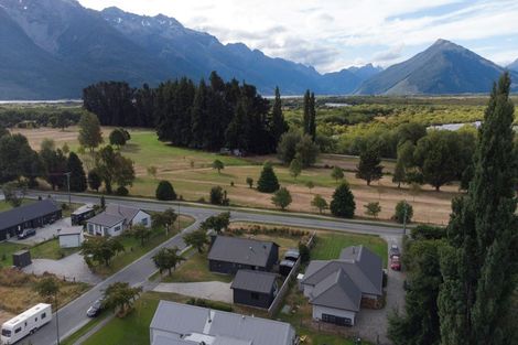 Photo of property in 1 Woodley Place, Glenorchy, 9372