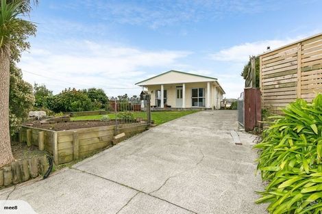 Photo of property in 43 Clifford Road, Johnsonville, Wellington, 6037