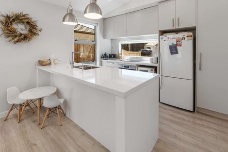 Photo of property in 44 Marion Crescent, Papamoa Beach, Papamoa, 3118