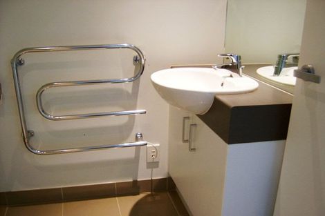 Photo of property in 7e/60 Masons Road, Oteha, Auckland, 0632