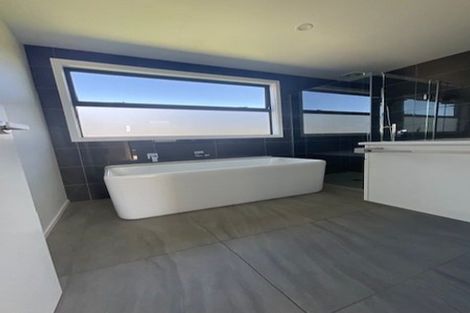 Photo of property in 2 Nancy Lane, Wanaka, 9305