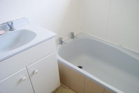 Photo of property in 7 Kearney Place, Massey, Auckland, 0614