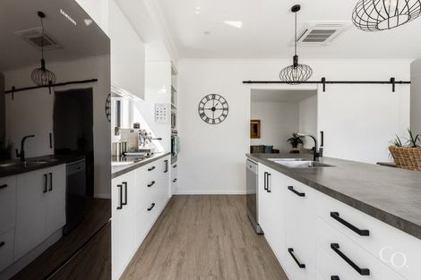 Photo of property in 17 Mida Close, Papamoa Beach, Papamoa, 3118