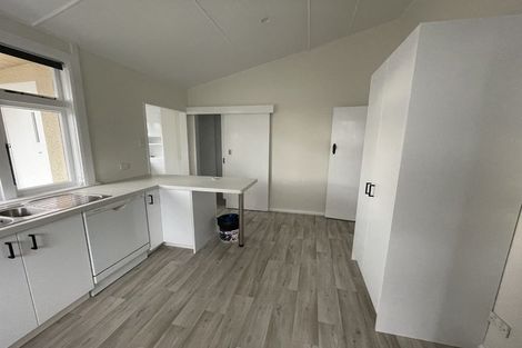 Photo of property in 23 Perrin Place, Kelvin Grove, Palmerston North, 4414