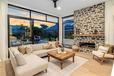 Photo of property in 97 Bryndwr Road, Bryndwr, Christchurch, 8052