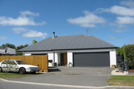 Photo of property in 16 Buckleys Road, Rangiora, 7400
