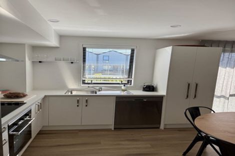 Photo of property in 35 Cessna Crescent, Mangere, Auckland, 2022