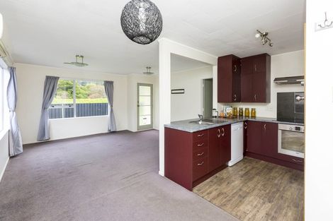 Photo of property in 11b Gemstone Drive, Birchville, Upper Hutt, 5018
