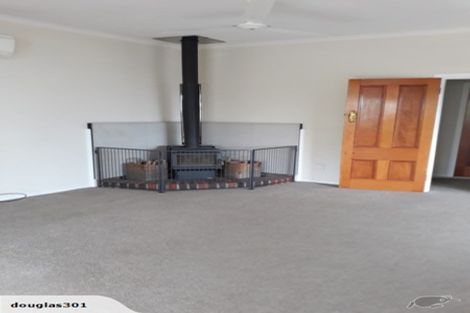 Photo of property in 130 Pikarere Street, Titahi Bay, Porirua, 5022