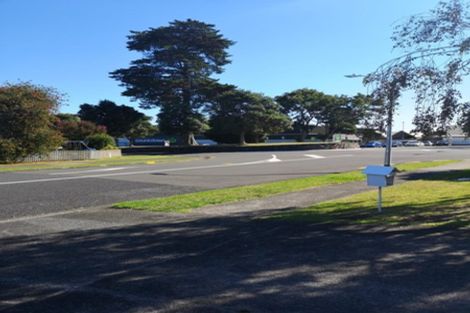 Photo of property in 3/7 Highland Park Drive, Highland Park, Auckland, 2010