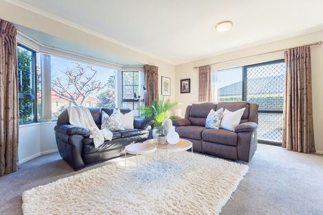 Photo of property in 80 Guildford Drive, Paraparaumu, 5032