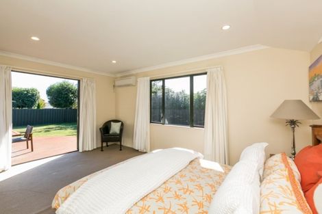 Photo of property in 11 Fairview Place, Havelock North, 4130