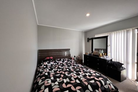 Photo of property in 3/48 Taitimu Drive, Weymouth, Auckland, 2103