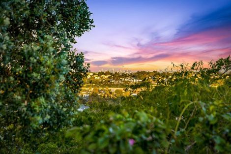 Photo of property in 19 Mcclintock Road, Massey, Auckland, 0614