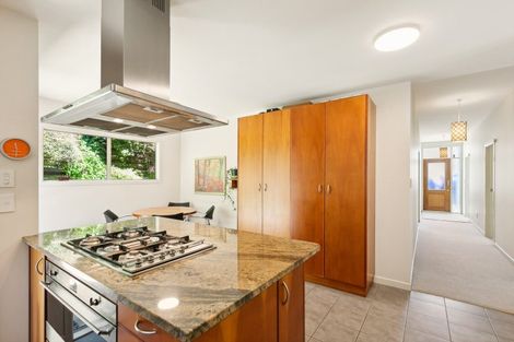 Photo of property in 122 Maida Vale Road, Roseneath, Wellington, 6011