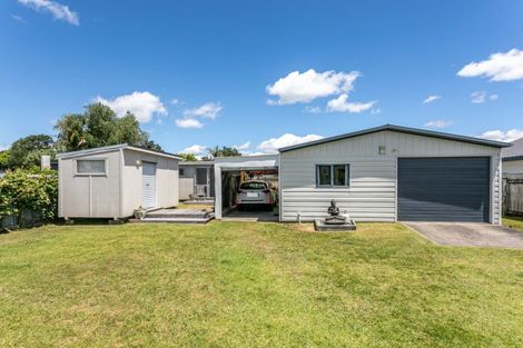 Photo of property in 211 Tui Road, Whangamata, 3620