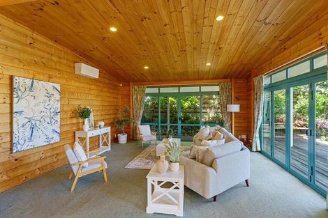 Photo of property in 89 Tutere Street, Waikanae Beach, Waikanae, 5036