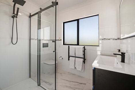 Photo of property in 12 Channel View Road, Clarks Beach, Pukekohe, 2679