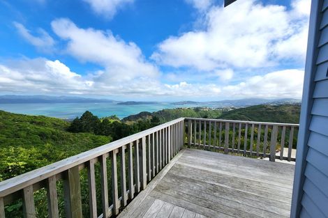 Photo of property in 14 Cessna Way, Newlands, Wellington, 6037