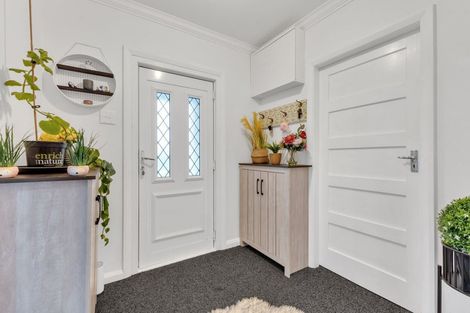 Photo of property in 391 Carrington Street, Upper Vogeltown, New Plymouth, 4310