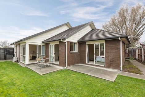 Photo of property in 9a Shaftesbury Street, Avonhead, Christchurch, 8042