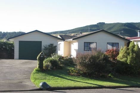 Photo of property in 100 Riwai Street, Paraparaumu, 5032