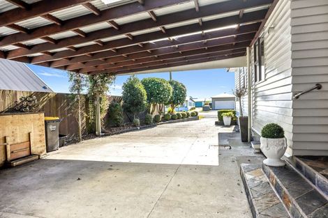 Photo of property in 22 Queen Street, Westport, 7825