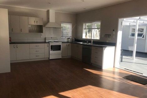 Photo of property in 1/7 Nigel Road, Browns Bay, Auckland, 0630