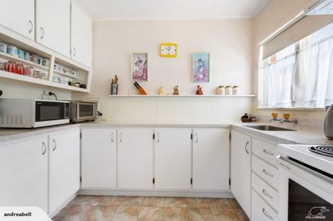 Photo of property in 2/22 Inverness Road, Browns Bay, Auckland, 0630