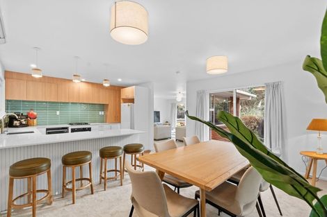 Photo of property in 2/216 Grahams Road, Burnside, Christchurch, 8053