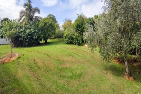 Photo of property in 145 Simpson Road, Henderson Valley, Auckland, 0614