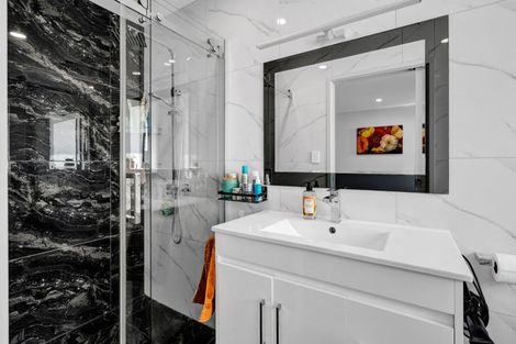 Photo of property in 3 Frederick Place, Whalers Gate, New Plymouth, 4310