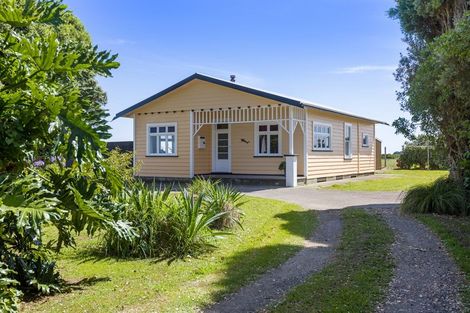 Photo of property in 246 Stent Road, Warea, New Plymouth, 4381